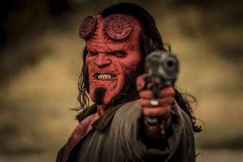 HELLBOY .